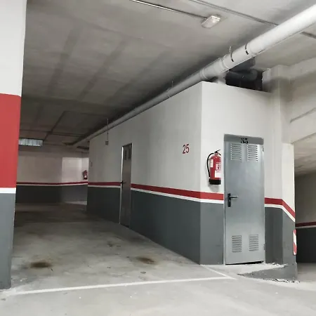 Estudio Centrico 2 Con Terraza Y Parking Privado Ουρένσε