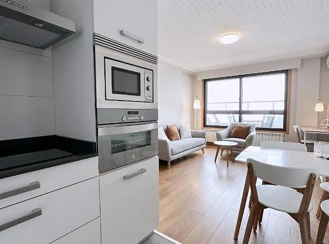 Estudio Centrico 2 Con Terraza Y Parking Privado Daire Ourense