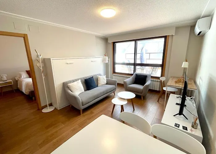 Estudio Centrico 2 Con Terraza Y Parking Privado Ourense